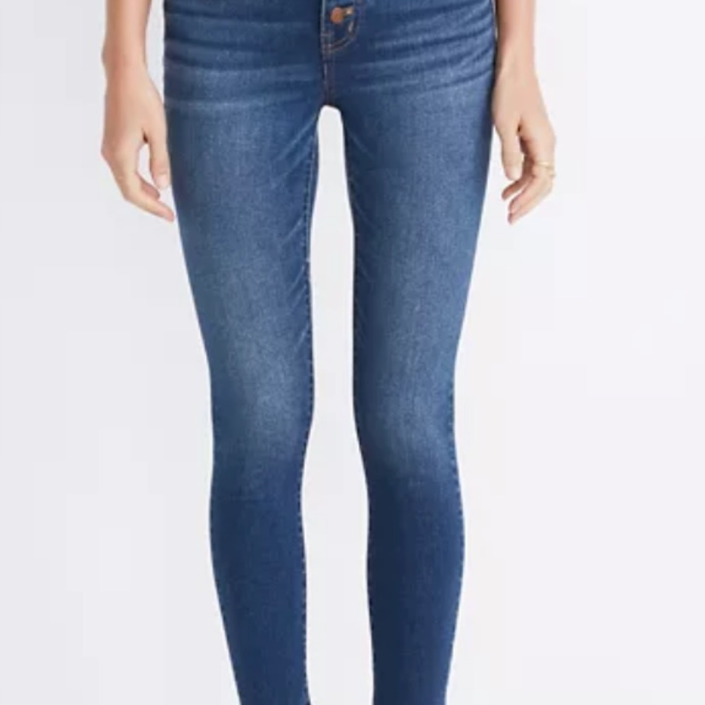 Madewell mid-rise skinny crop.